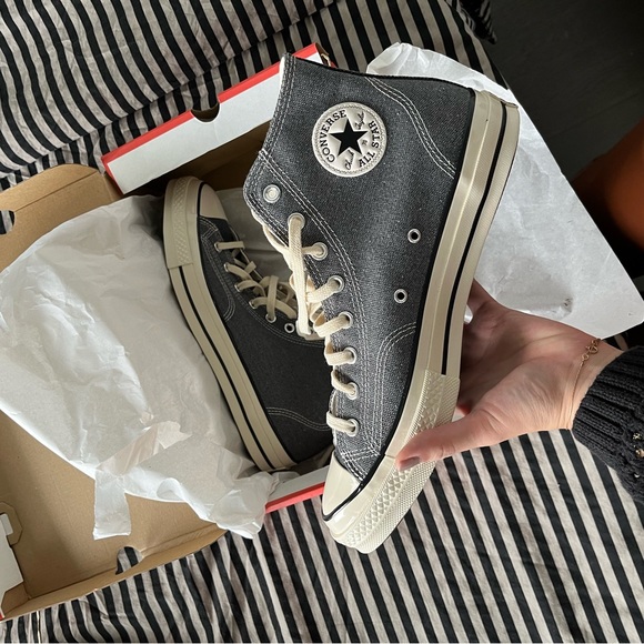 AVAILABLE - BNIB Converse Chuck 70s - Washed Gray/Black - Picture 2 of 7